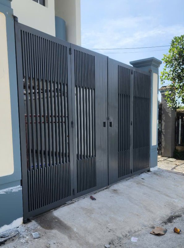 Báo giá Mẫu cửa cổng sắt hộp đẹp