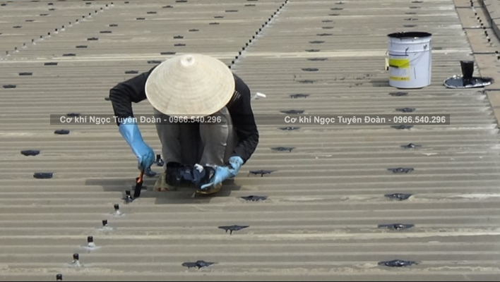 Thợ chống dột mái tôn tại quận 9