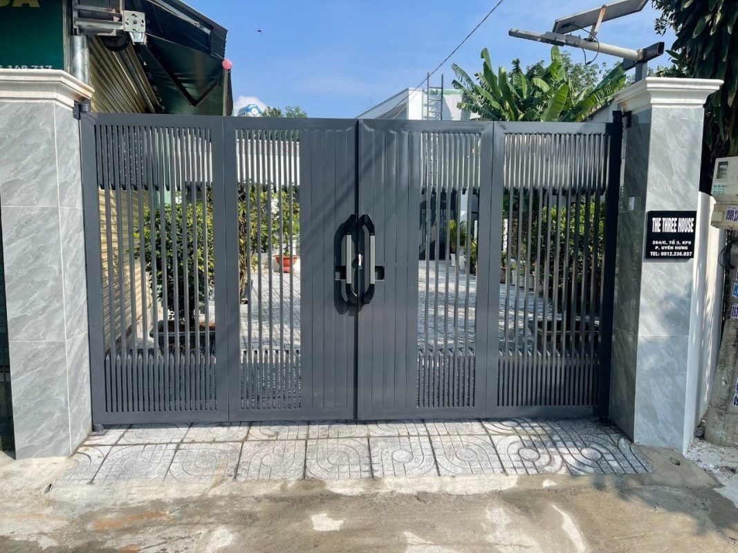 Cửa sắt đẹp sang trọng