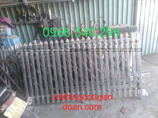 Thợ làm hàng rào sắt tại quận 12 tphcm Thợ làm hàng rào sắt tại quận 12 tphcm