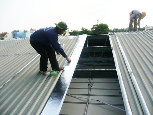 Thi công mái tôn tại Thuận An