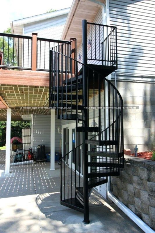 Thi công cầu thang xoắn ốc tại quận 5 tphcm