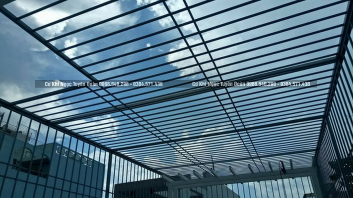 Làm khung sắt bảo vệ tại quận 7