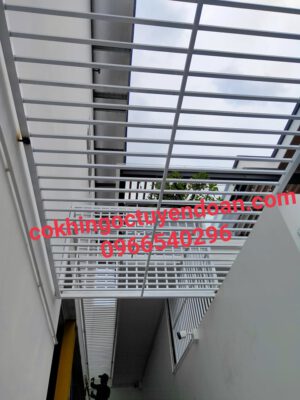 Làm khung sắt bảo vệ tại quận 1 TPHCM