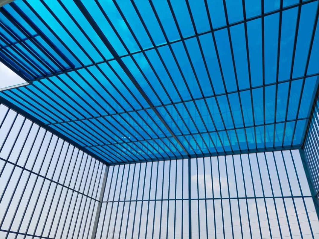 Làm mái nhựa poly tại Thuận An Bình Dương