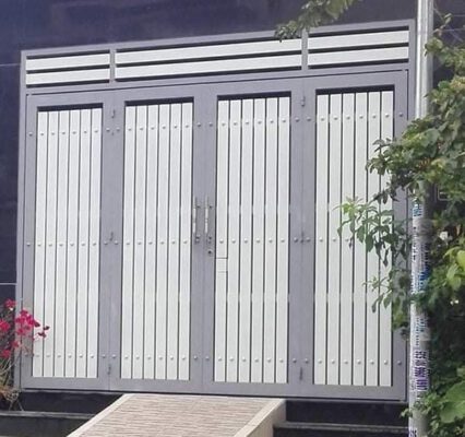Thợ làm cửa sắt tại quận 10 TPHCM Thợ làm cửa sắt tại quận 10 TPHCM
