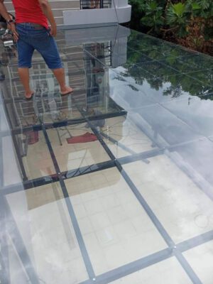 Làm mái poly tại Thủ Dầu Một